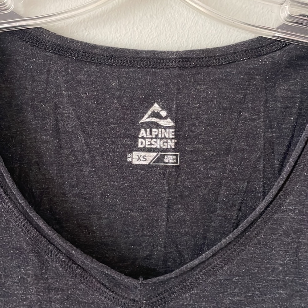 dark grey basic tee alpine design - Picture 2 of 3